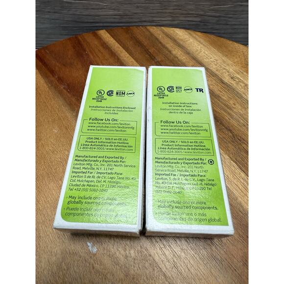 Leviton Outlets Lot Of 5 - White - Picture 5 of 7